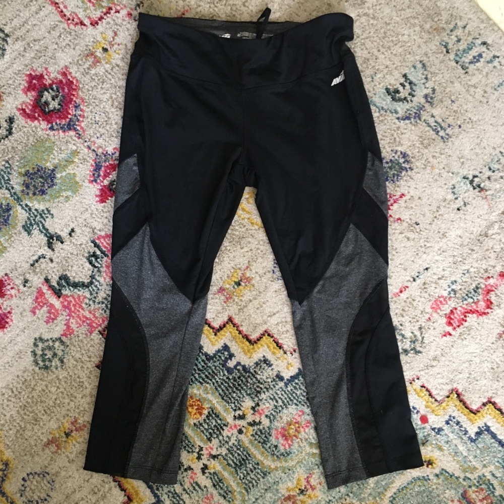 Avia Cropped Capris